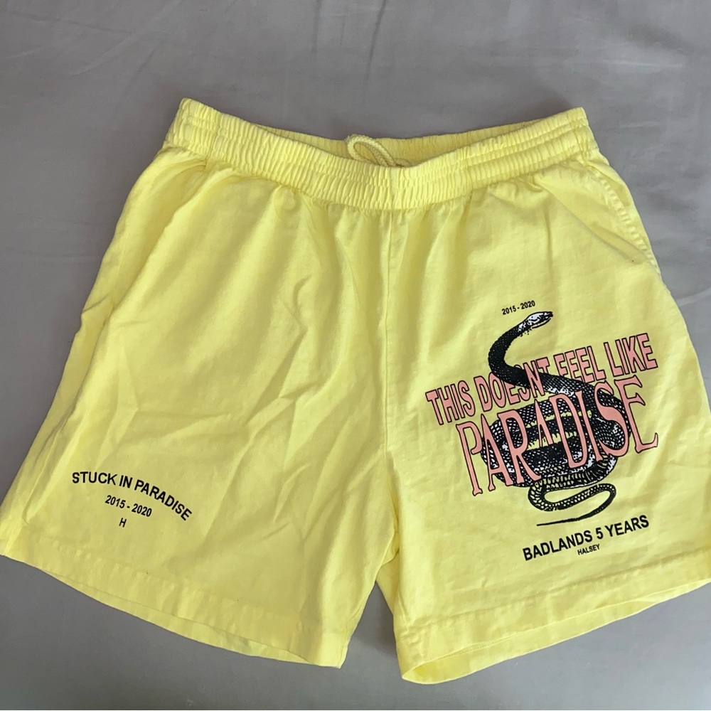 halsey badlands anniversary yellow shorts in size small